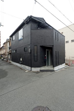 黒い家